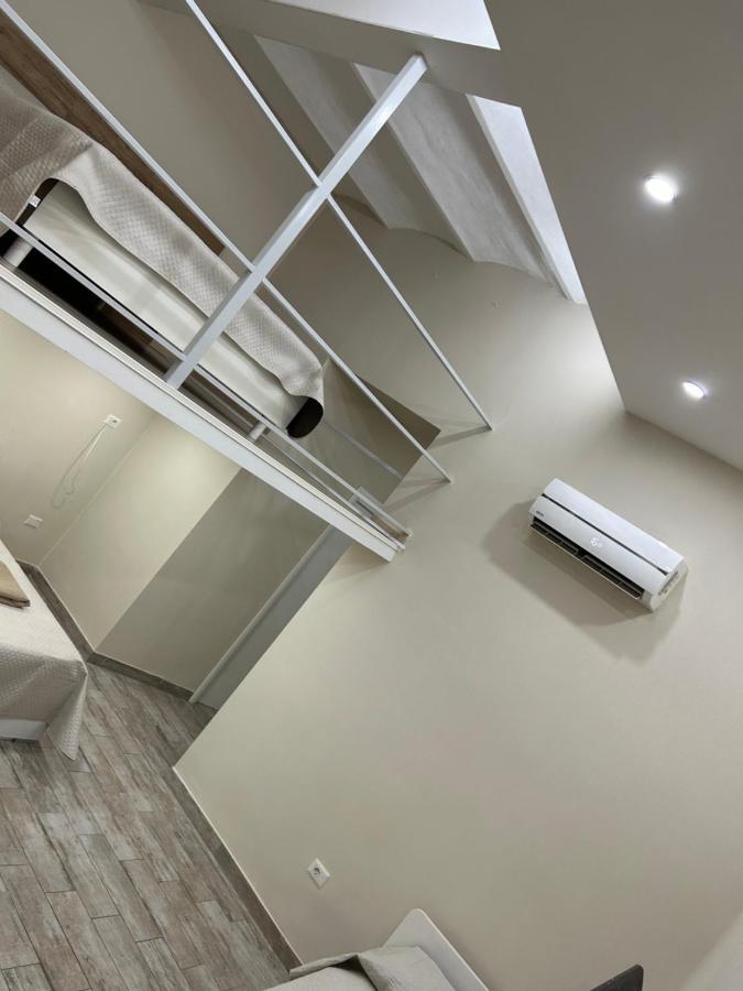Appartamento La Casa Di Benedetta Napoli Esterno foto